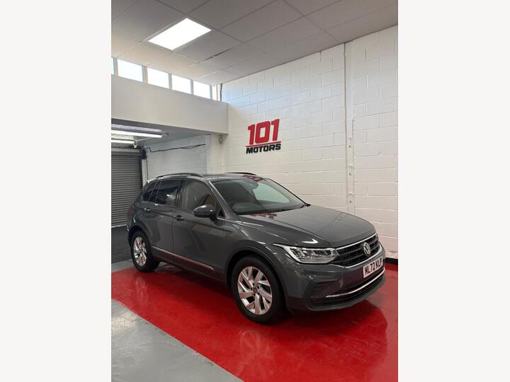 Volkswagen Tiguan 1.5 TSI Life DSG Euro 6 (s/s) 5dr