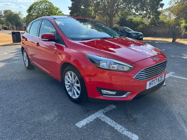 Ford Focus 1.0T EcoBoost Titanium Euro 6 (s/s) 5dr