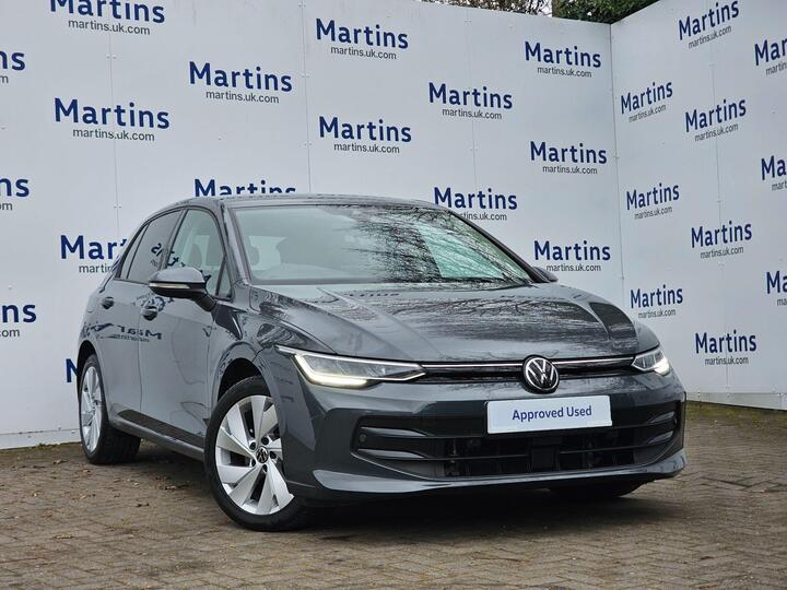 Volkswagen Golf 1.5 TSI EHybrid 19.7kWh Match DSG Euro 6 (s/s) 5dr Volkswagen Golf 1.5 TSI EHybrid 19.7kWh Match DSG Euro 6 (s/s) 5dr