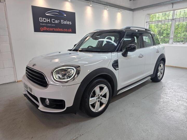 MINI Countryman 1.5 Cooper Steptronic Euro 6 (s/s) 5dr MINI Countryman 1.5 Cooper Steptronic Euro 6 (s/s) 5dr