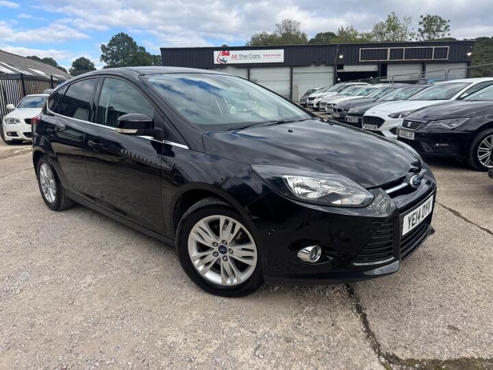 Ford Focus 1.0T EcoBoost Titanium Navigator Euro 5 (s/s) 5dr