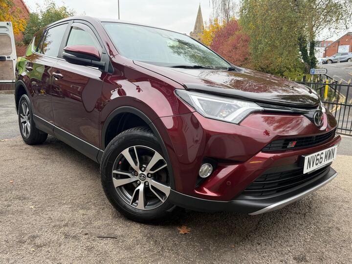 Toyota RAV4 2.0 D-4D Business Edition Plus Euro 6 (s/s) 5dr (Safety Sense, Nav)