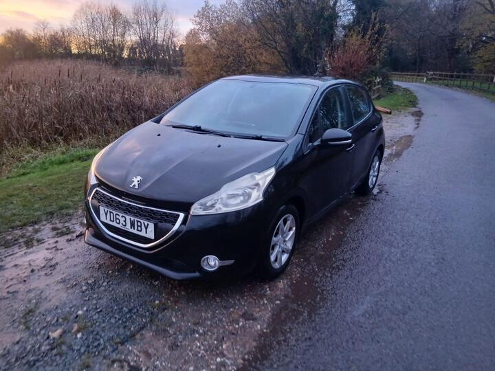 Peugeot 208 1.2 VTi Active Euro 5 5dr