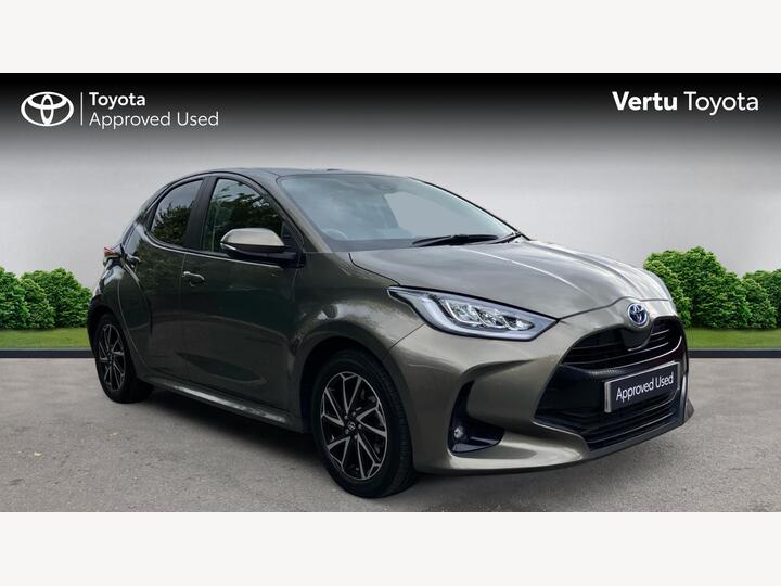 Toyota Yaris 1.5 VVT-h Design E-CVT Euro 6 (s/s) 5dr