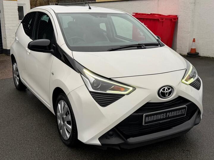 Toyota AYGO 1.0 VVT-i X-play X-shift Euro 6 5dr