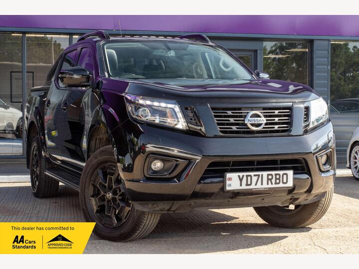 Nissan NAVARA 2.3 DCi N-Guard Auto 4WD Euro 6 4dr