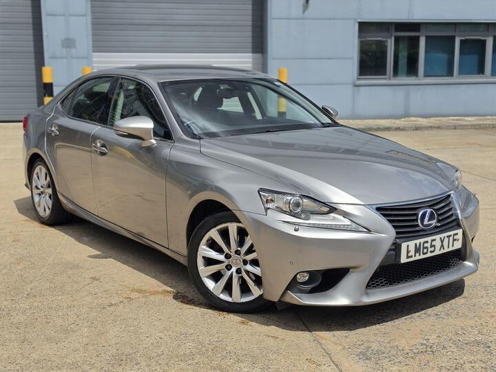 Lexus IS 2.5 300h Executive Edition E-CVT Euro 6 (s/s) 4dr