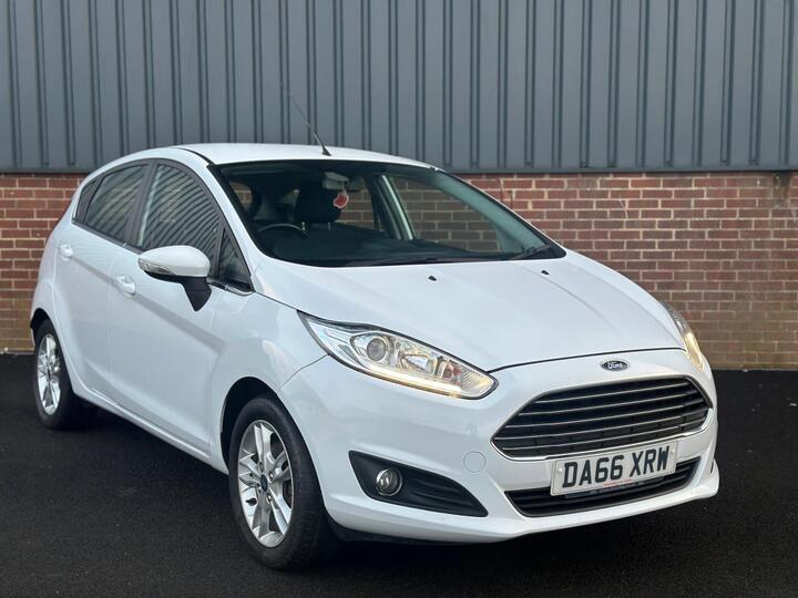 Ford Fiesta 1.25 Zetec Euro 6 5dr