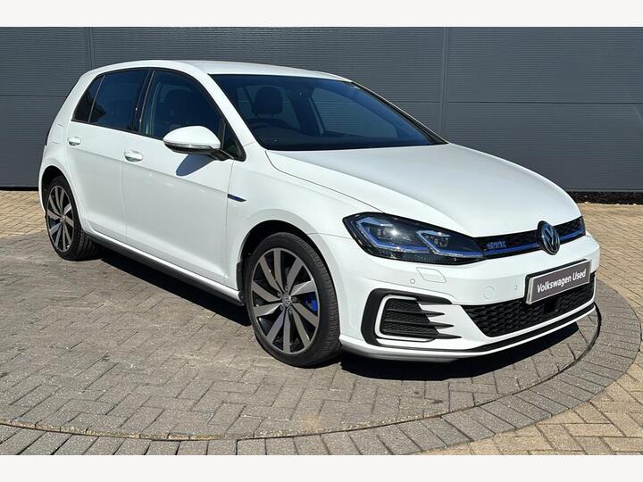 Volkswagen GOLF 1.4 TSI 8.7kWh GTE Advance DSG Euro 6 (s/s) 5dr