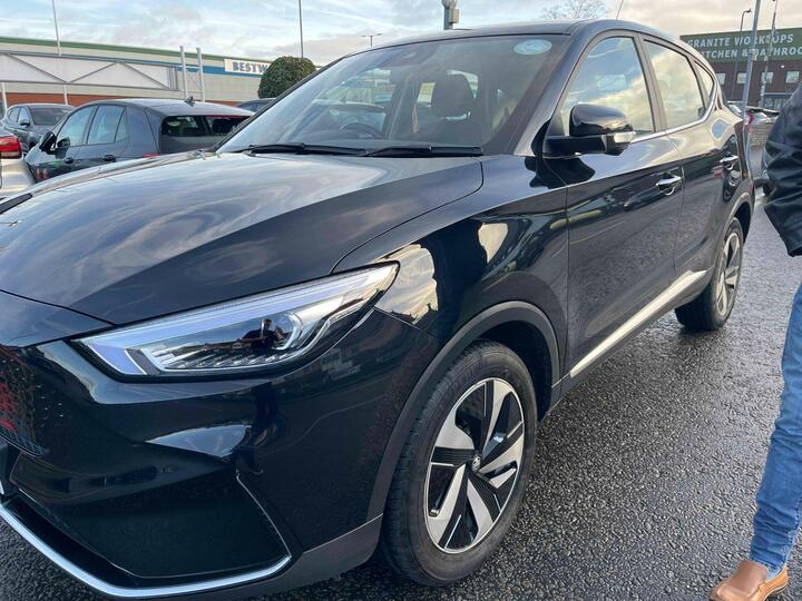 MG MG ZS 72.6kWh SE Long Range Auto 5dr