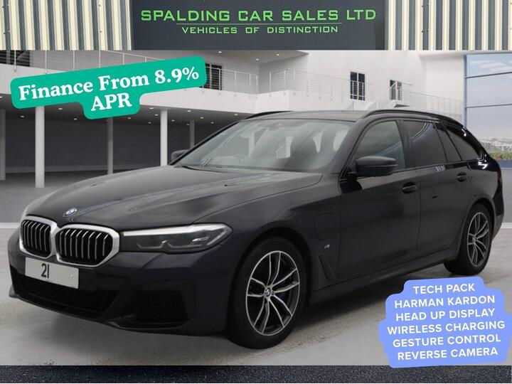BMW 5 Series 2.0 530e 12kWh M Sport Touring Steptronic XDrive Euro 6 (s/s) 5dr BMW 5 Series 2.0 530e 12kWh M Sport Touring Steptronic XDrive Euro 6 (s/s) 5dr