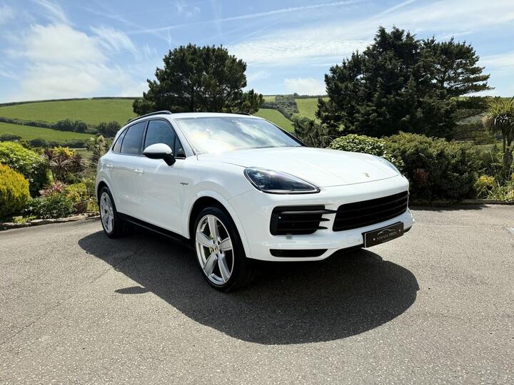 Porsche CAYENNE 3.0 V6 E-Hybrid 14kWh TiptronicS 4WD Euro 6 (s/s) 5dr