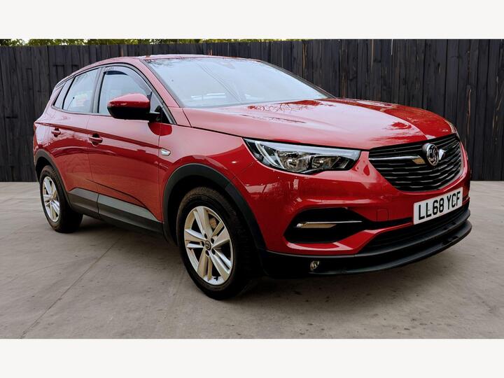Vauxhall Grandland X 1.2 Turbo SE Euro 6 (s/s) 5dr