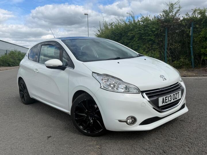 Peugeot 208 1.6 E-HDi Feline Euro 5 (s/s) 3dr