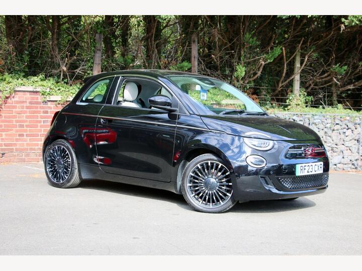 Fiat 500e 42kWh La Prima Auto 3dr