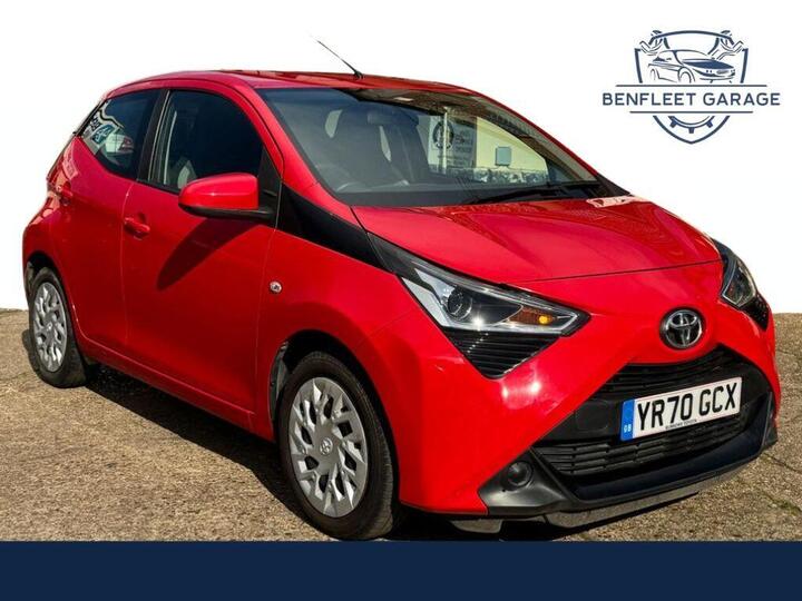 Toyota AYGO 1.0 VVT-i X-play X-shift Euro 6 5dr (Safety Sense)
