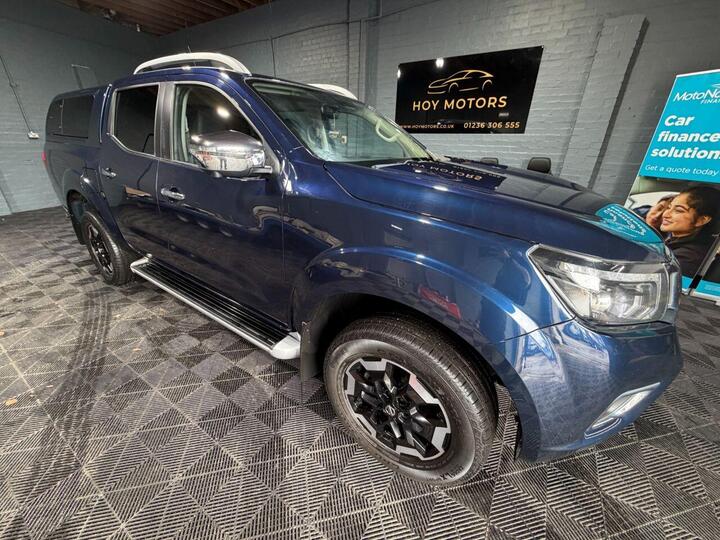 Nissan NAVARA 2.3 DCi Tekna 4WD Euro 6 (s/s) 4dr Nissan NAVARA 2.3 DCi Tekna 4WD Euro 6 (s/s) 4dr