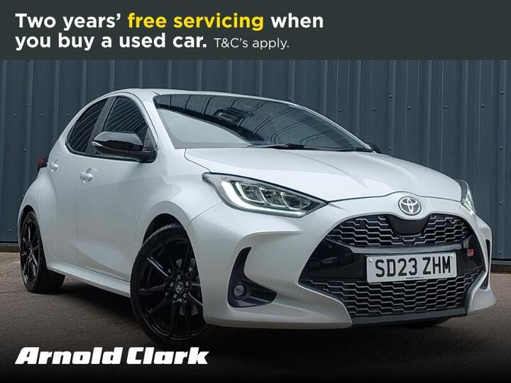 Toyota Yaris 1.5 VVT-h GR SPORT E-CVT Euro 6 (s/s) 5dr