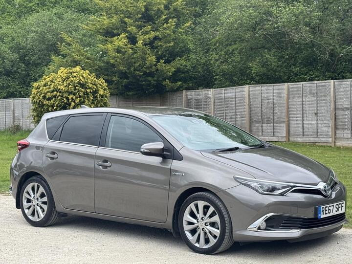 Toyota Auris 1.8 VVT-h Excel CVT Euro 6 (s/s) 5dr Toyota Auris 1.8 VVT-h Excel CVT Euro 6 (s/s) 5dr