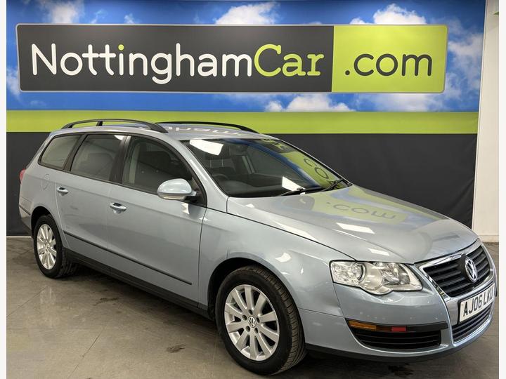 Volkswagen PASSAT 1.6 FSI S Euro 4 5dr