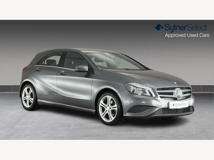 Mercedes-Benz A CLASS 1.6 A180 Sport Edition 7G-DCT Euro 6 (s/s) 5dr Mercedes-Benz A CLASS 1.6 A180 Sport Edition 7G-DCT Euro 6 (s/s) 5dr