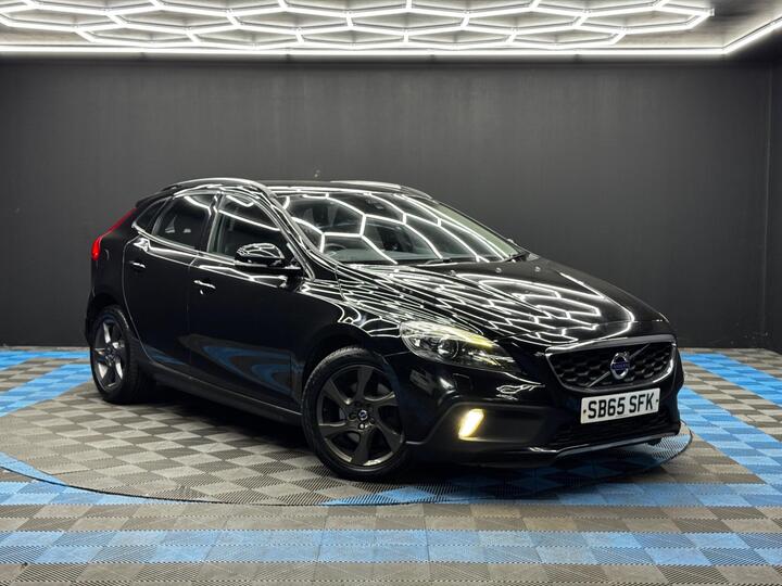 Volvo V40 Cross Country 2.0 D2 Lux Euro 6 (s/s) 5dr