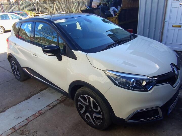 Renault Captur 0.9 TCe ENERGY Dynamique MediaNav Euro 5 (s/s) 5dr