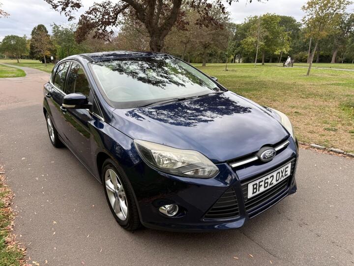 Ford Focus 1.6 Zetec Powershift Euro 5 5dr