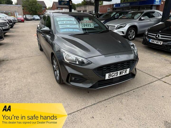 Ford Focus 1.0T EcoBoost ST-Line Euro 6 (s/s) 5dr
