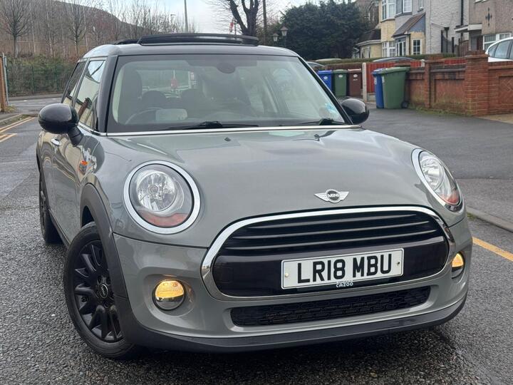 MINI Hatch 1.5 Cooper Steptronic Euro 6 (s/s) 5dr