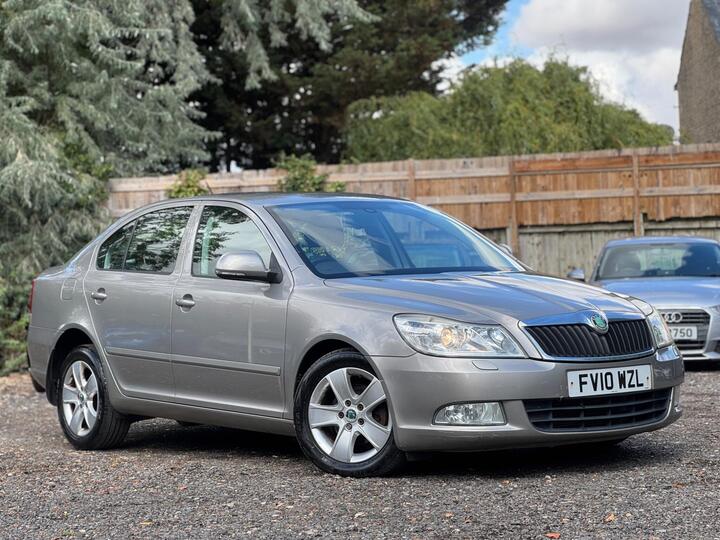 Skoda Octavia 1.6 TDI Elegance Euro 5 5dr