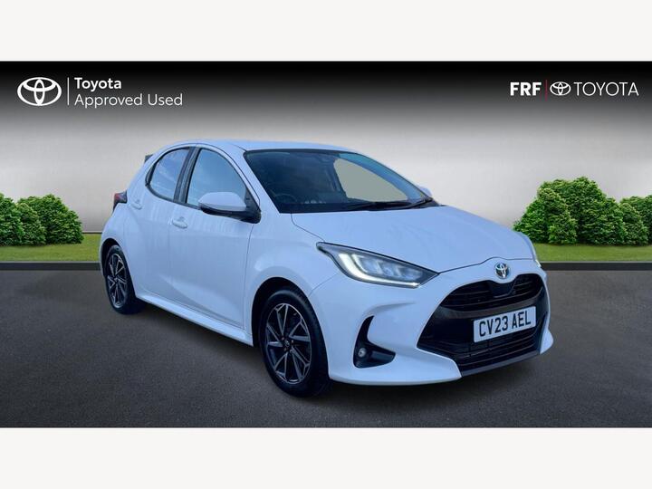 Toyota Yaris 1.5 VVT-h Design E-CVT Euro 6 (s/s) 5dr