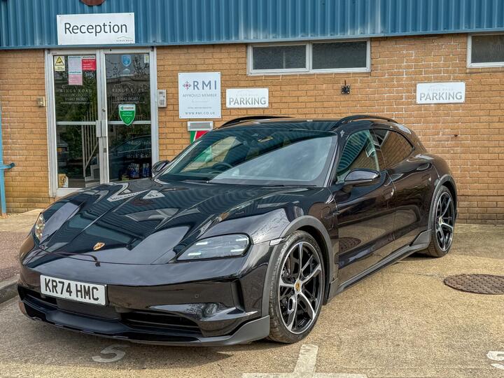 Porsche Taycan Performance Plus 105kWh 4S Cross Turismo Auto 4WD 5dr (11kW Charger)