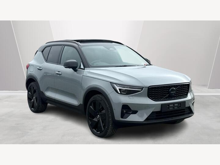Volvo XC40 2.0 B4 MHEV Ultra Black Edition DCT Auto Euro 6 (s/s) 5dr