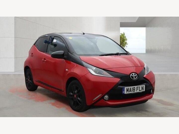Toyota AYGO 1.0 VVT-i X-cite 4 Red Bi-Tone Euro 6 5dr