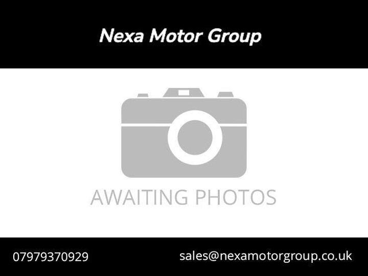 Volvo XC90 2.0 D5 Momentum Geartronic 4WD Euro 6 (s/s) 5dr