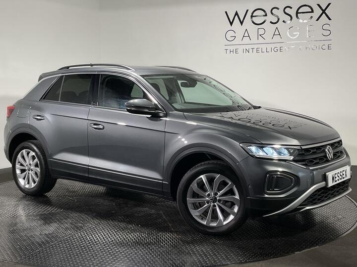 Volkswagen T-roc 1.0 TSI Match Euro 6 (s/s) 5dr Volkswagen T-roc 1.0 TSI Match Euro 6 (s/s) 5dr
