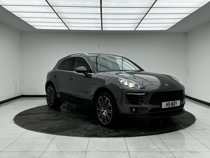 Porsche Macan 3.0 TD V6 S PDK 4WD Euro 6 (s/s) 5dr Porsche Macan 3.0 TD V6 S PDK 4WD Euro 6 (s/s) 5dr