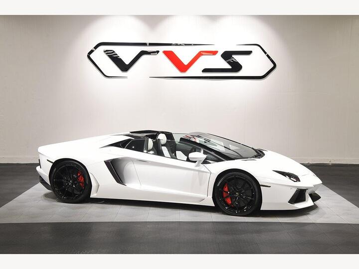 Lamborghini Aventador Aventador LP 700-4 Roadster 6.5 2dr Convertible Semi Auto Petrol Lamborghini Aventador Aventador LP 700-4 Roadster 6.5 2dr Convertible Semi Auto Petrol