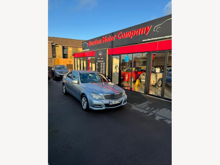 Mercedes-Benz C Class 2.1 C200 CDI BlueEfficiency Executive SE G-Tronic+ Euro 5 (s/s) 4dr Mercedes-Benz C Class 2.1 C200 CDI BlueEfficiency Executive SE G-Tronic+ Euro 5 (s/s) 4dr