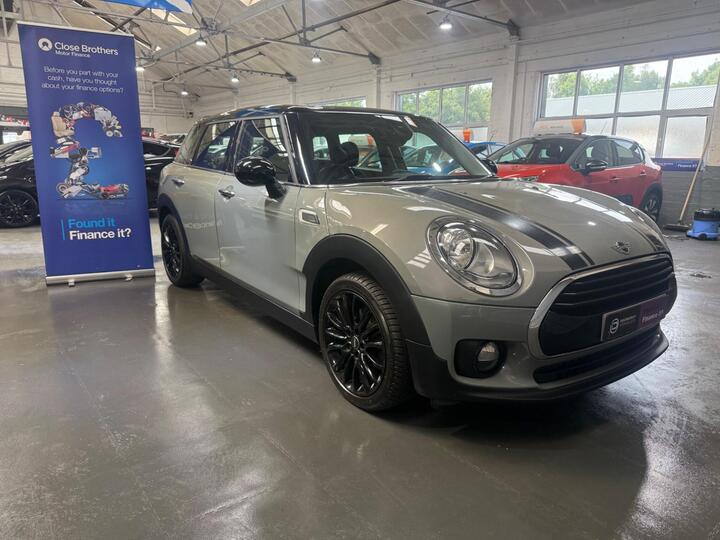MINI Clubman 1.5 Cooper (Black Pack) Auto Euro 6 (s/s) 6dr