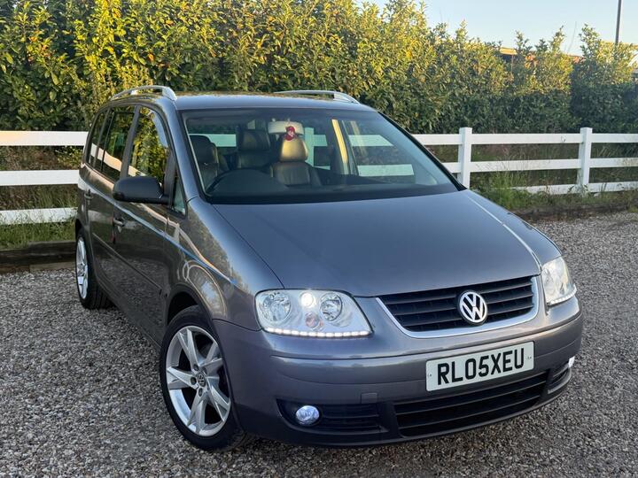 Volkswagen Touran 2.0 TDI Sport DSG 5dr (7 Seats)