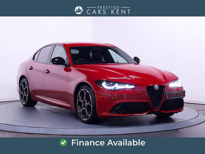 Alfa Romeo Giulia 2.0T Veloce Auto Euro 6 (s/s) 4dr Alfa Romeo Giulia 2.0T Veloce Auto Euro 6 (s/s) 4dr