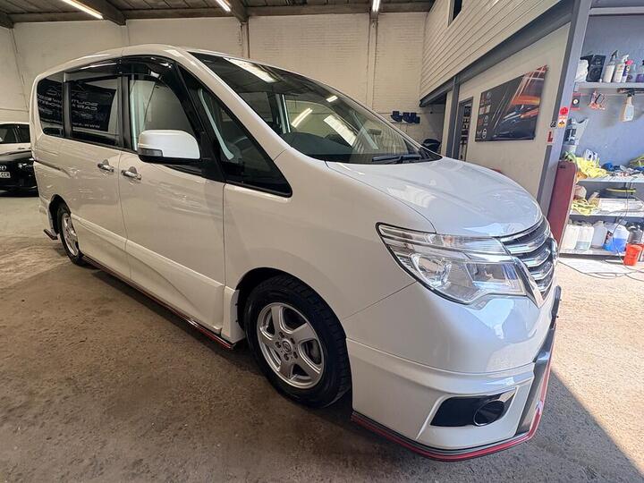 Nissan Serena 2.0 HighwayStar Special Edition-8 Seats-Power Door- Power Windows-NOW IN STOCK
