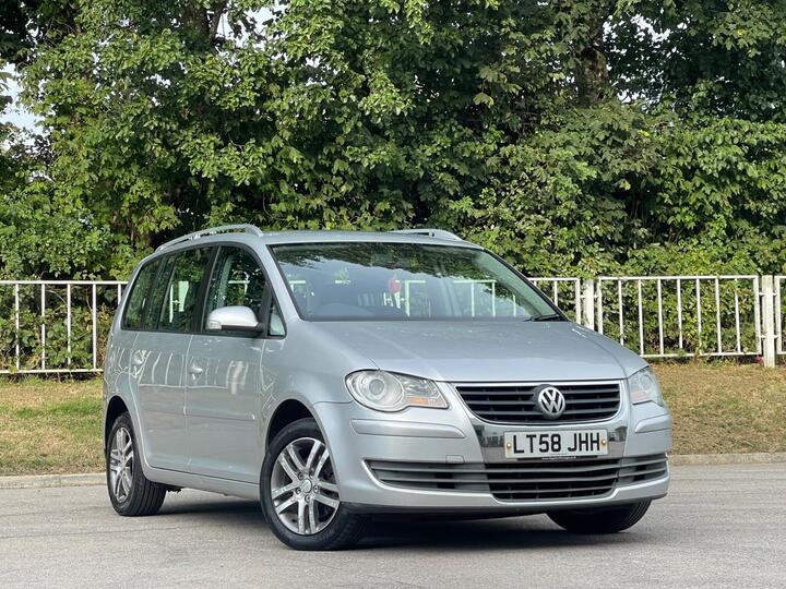Volkswagen Touran 2.0 TDI SE DSG 5dr (5 Seats)
