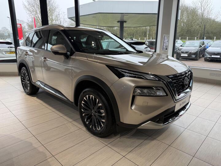 Nissan X-TRAIL 1.5 DIG-T MHEV Tekna+ XTRON Euro 6 (s/s) 5dr