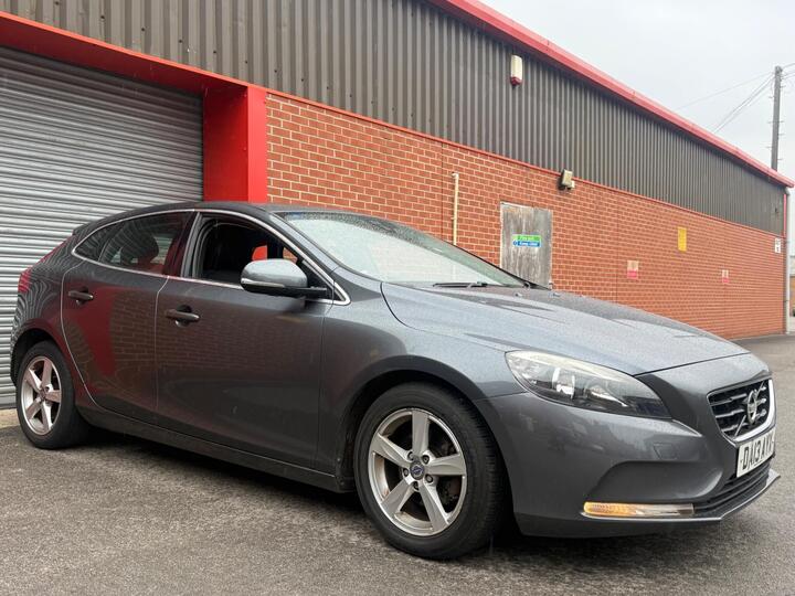 Volvo V40 1.6 D2 SE Euro 5 (s/s) 5dr
