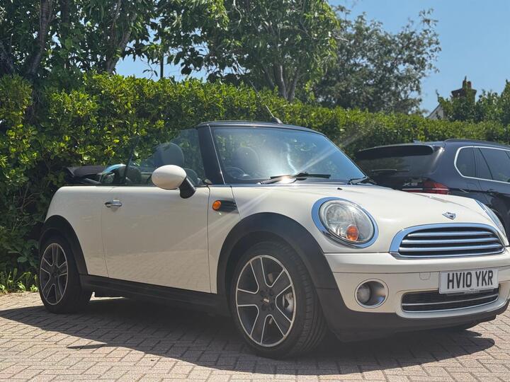 MINI Convertible 1.6 Cooper Euro 5 2dr