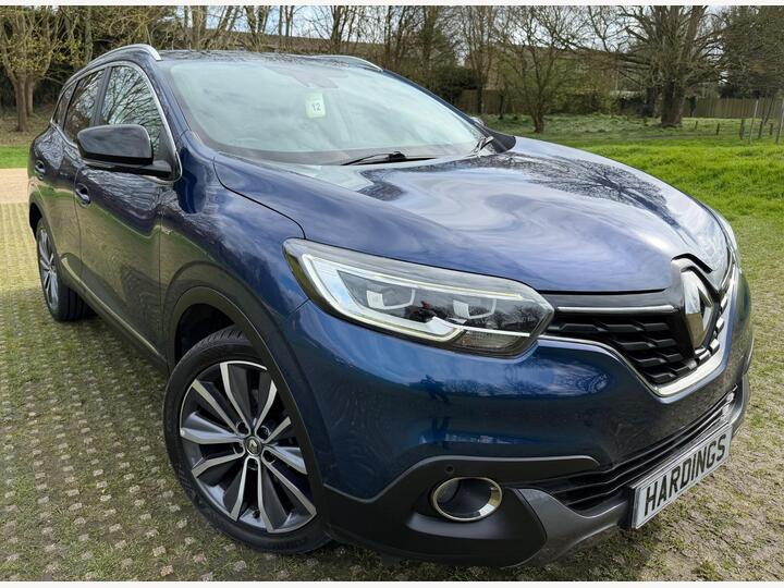 Renault Kadjar 1.3 TCe Signature Nav Euro 6 (s/s) 5dr Renault Kadjar 1.3 TCe Signature Nav Euro 6 (s/s) 5dr