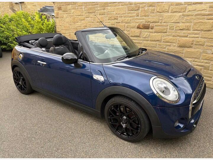 MINI Convertible 2.0 Cooper S Euro 6 (s/s) 2dr